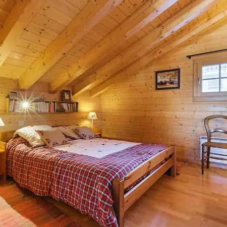 Montebello Cozy, Classic Swiss Chalet With Stunning Views Alpesi faház La Tzoumaz