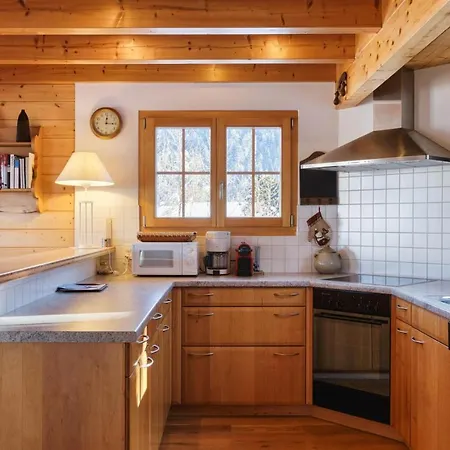 Alpesi faház Montebello Cozy, Classic Swiss Chalet With Stunning Views *