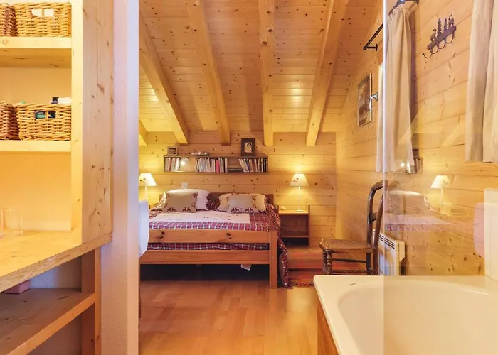 Cozy, Classic Swiss Chalet With Stunning Views *