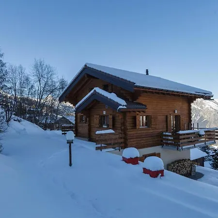 Montebello Cozy, Classic Swiss Chalet With Stunning Views Domek alpejski La Tzoumaz