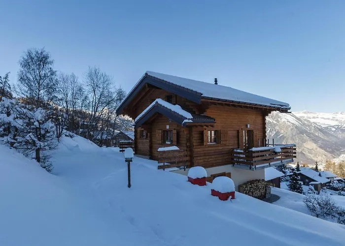 Montebello Cozy, Classic Swiss Chalet With Stunning Views Domek alpejski La Tzoumaz